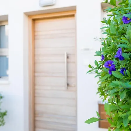 Lighthouse Luxury Beach Townhouse Apartament
