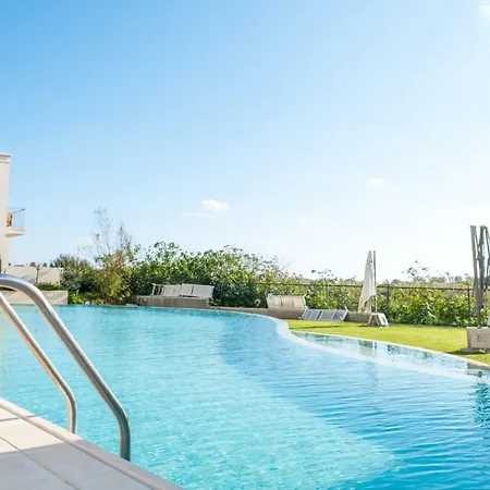 Lighthouse Luxury Beach Townhouse Paphos